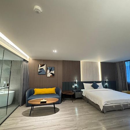 Hualien Pink Corner Hotel Extérieur photo