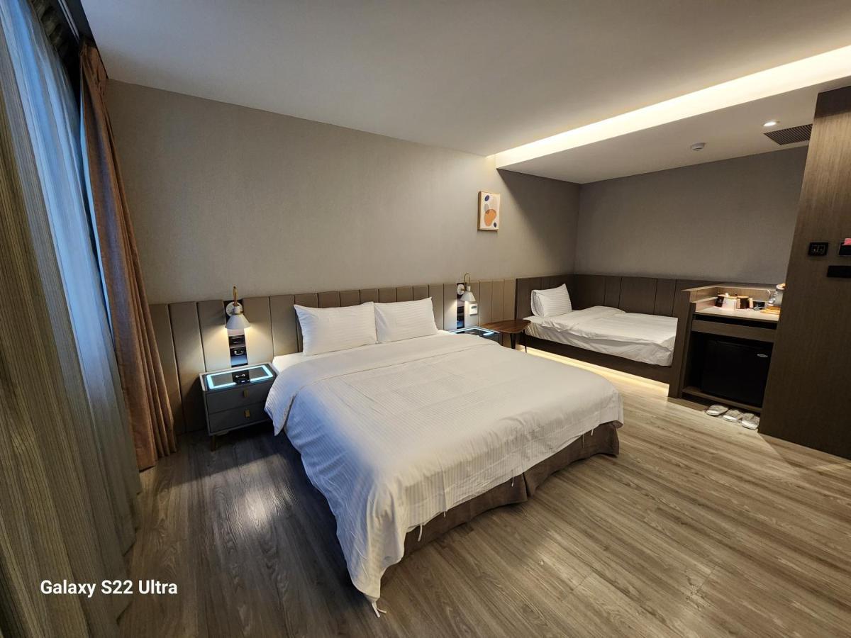 Hualien Pink Corner Hotel Extérieur photo