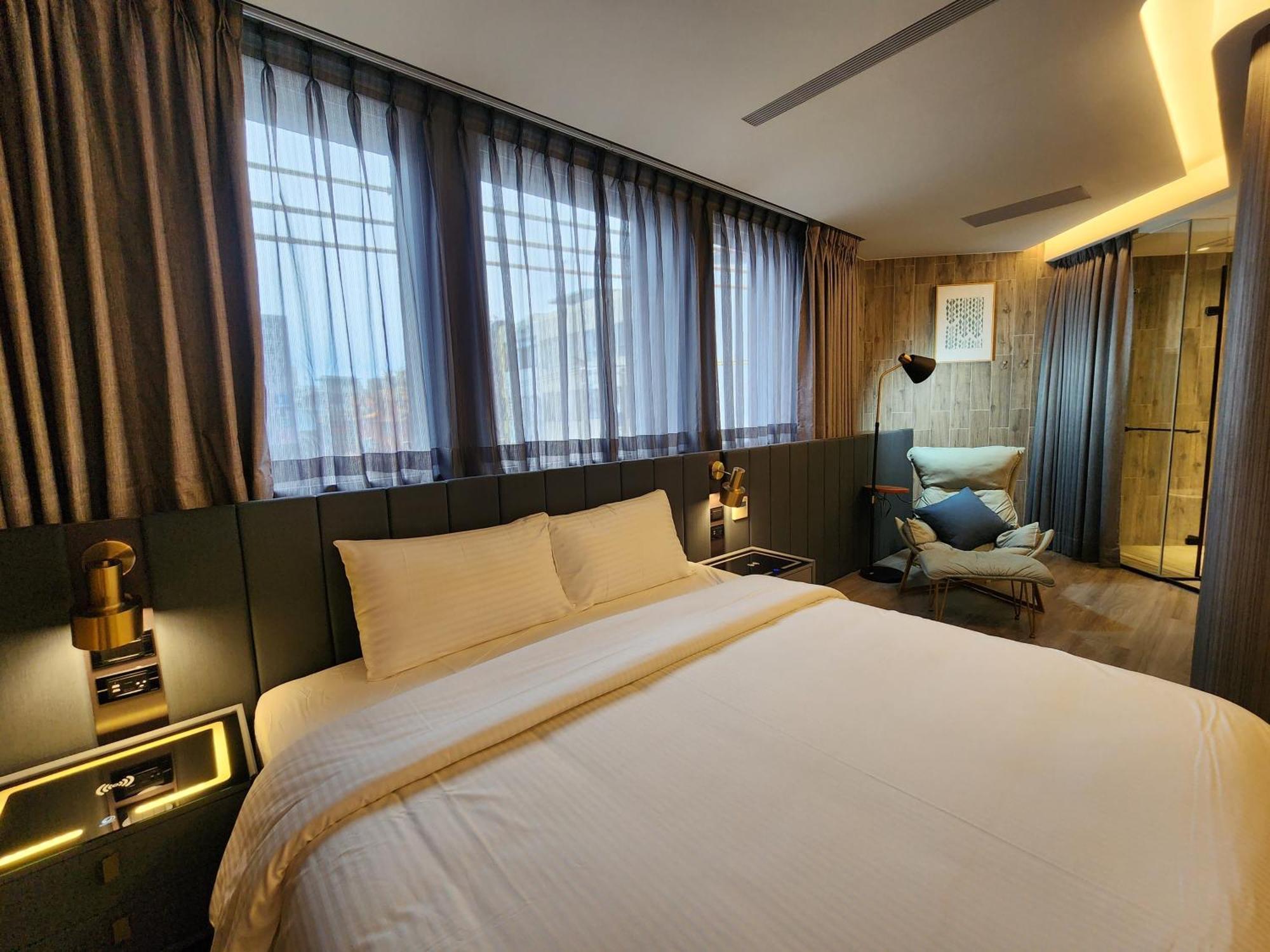 Hualien Pink Corner Hotel Extérieur photo