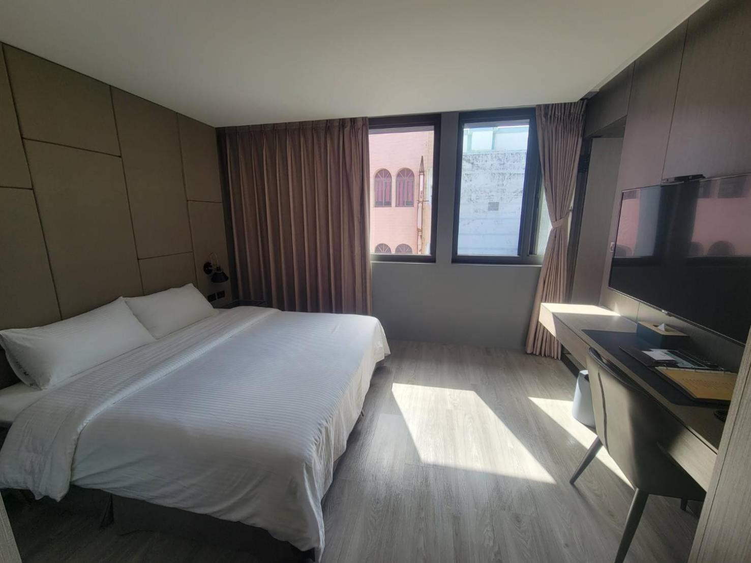 Hualien Pink Corner Hotel Extérieur photo