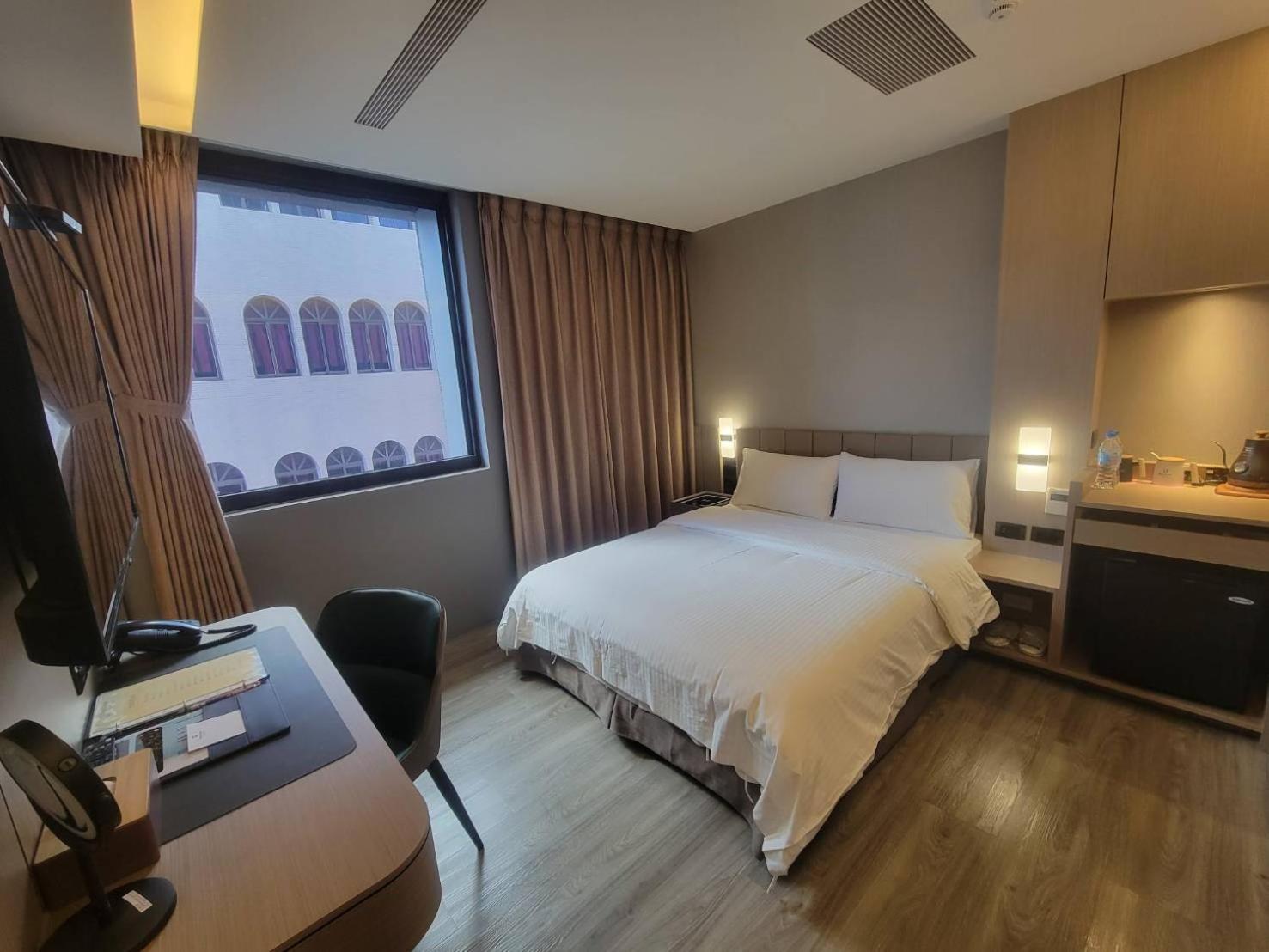 Hualien Pink Corner Hotel Extérieur photo